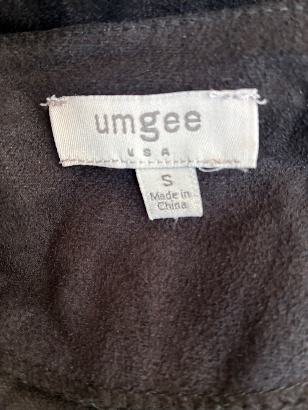 Umgee Black Embroidered Floral V-Neck Sueded Fabric Dress Size Small - Picture 2 of 6